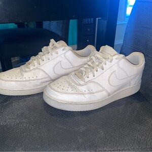 Nike Low-Top Sneakers